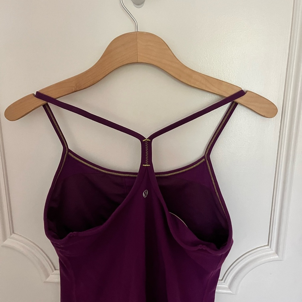 Lululemon Y flow tank top